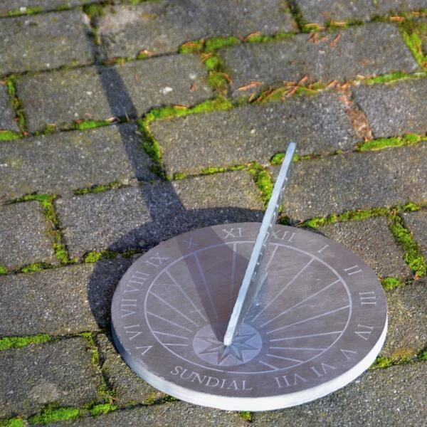 ESSCHERT DESIGN Zonnewijzer Leisteen Ø 24 Cm 4 ESSCHERT DESIGN Zonnewijzer Leisteen Ø 24 Cm - Afbeelding 4